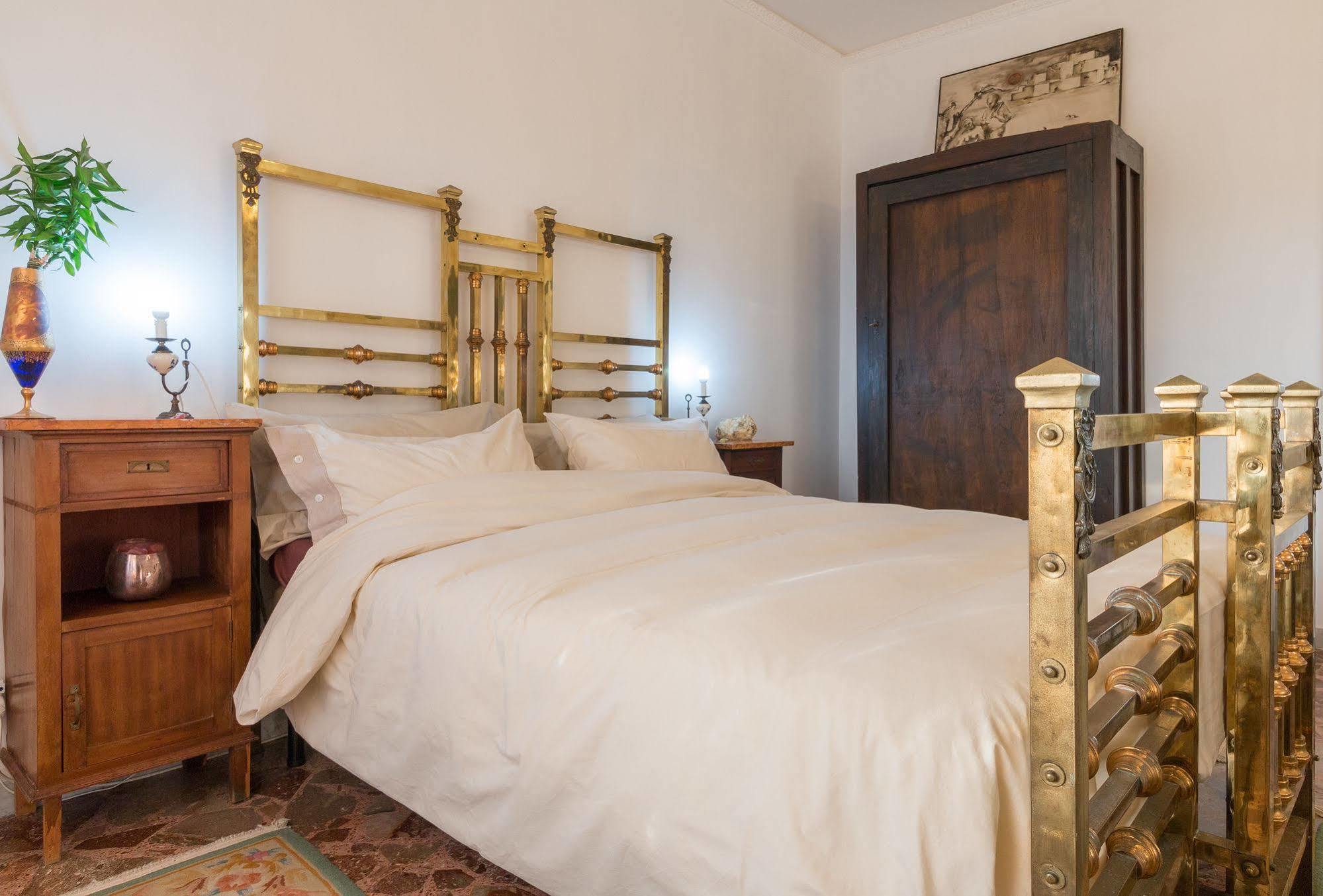 Bed and Breakfast Larala' Lecce Esterno foto